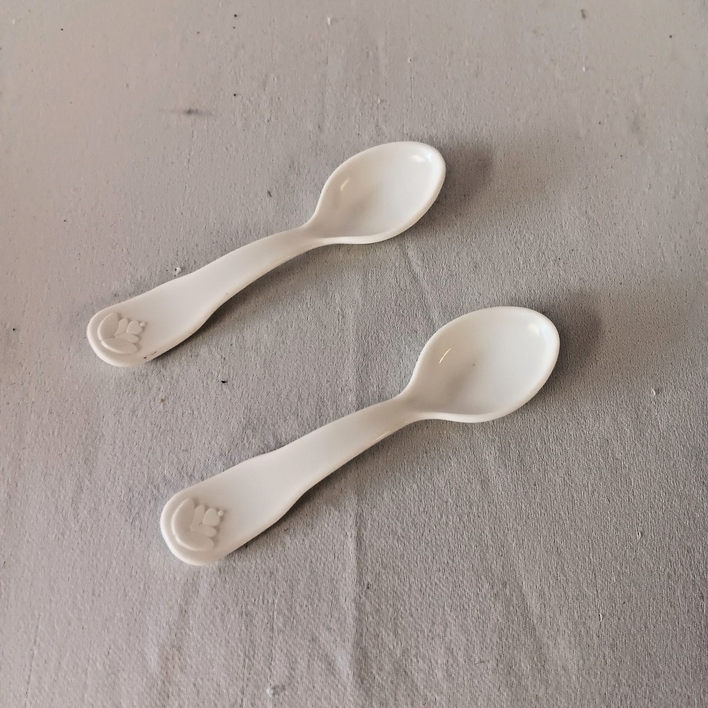 Fisher Price Toy‎ Spoons Vintage White Plastic Doll Accessories Replacement 2pc